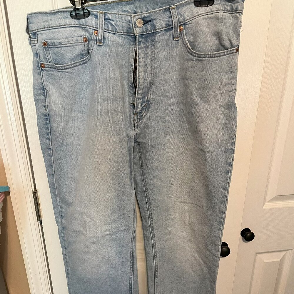 Levi's 541 Athletic Fit 36x30 jeans